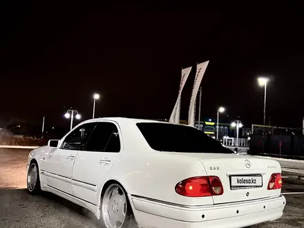 Mercedes-Benz E 55 AMG 1998 года за 4 000 000 тг. в Кызылорда – фото 4