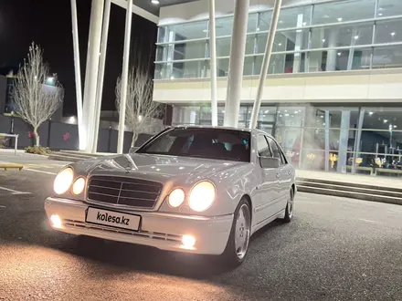 Mercedes-Benz E 55 AMG 1998 года за 4 000 000 тг. в Кызылорда – фото 2