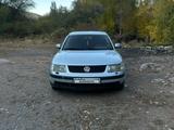 Volkswagen Passat 1998 годаүшін1 300 000 тг. в Алматы