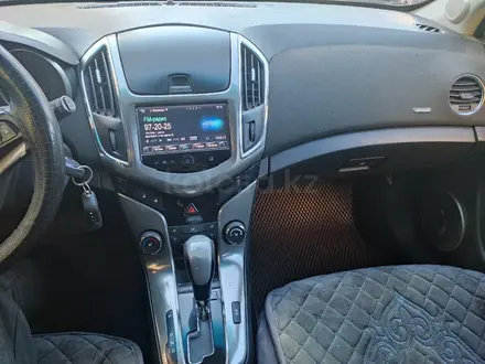 Chevrolet Cruze 2012 года за 3 630 000 тг. в Астана – фото 11