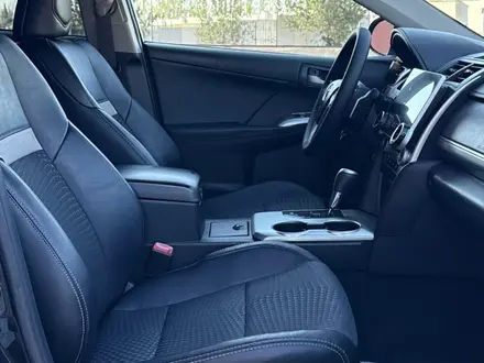 Toyota Camry 2013 года за 7 700 000 тг. в Актау – фото 17