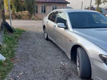 BMW 735 2002 года за 3 800 000 тг. в Алматы – фото 4