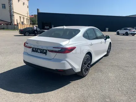Toyota Camry Prestige 2026 года за 20 190 000 тг. в Актобе – фото 5