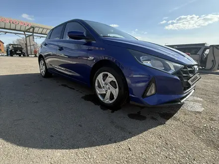 Hyundai i20 2023 года за 6 800 000 тг. в Караганда – фото 6