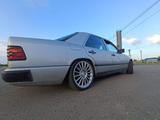 Mercedes-Benz E 260 1989 года за 500 000 тг. в Павлодар – фото 2
