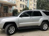 Toyota 4Runner 2004 годаүшін9 800 000 тг. в Караганда – фото 2