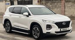 Hyundai Santa Fe 2018 года за 13 800 000 тг. в Шымкент