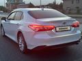 Toyota Camry 2019 года за 13 200 000 тг. в Алматы – фото 3