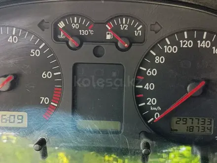 Volkswagen Golf 1998 года за 1 900 000 тг. в Алматы – фото 2