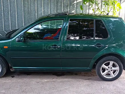 Volkswagen Golf 1998 года за 1 900 000 тг. в Алматы