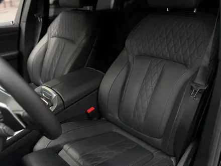 BMW X5 2024 года за 50 500 000 тг. в Алматы – фото 13