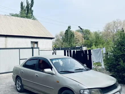 Mazda 323 1997 года за 500 000 тг. в Алматы – фото 3