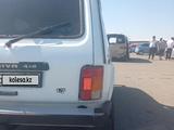 ВАЗ (Lada) Lada 2121 1999 годаүшін2 100 000 тг. в Тараз – фото 4