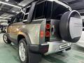 Land Rover Defender 2022 годаfor44 900 000 тг. в Алматы – фото 6