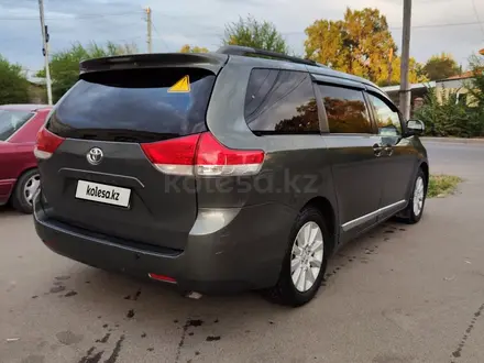 Toyota Sienna 2013 года за 12 400 000 тг. в Алматы – фото 6