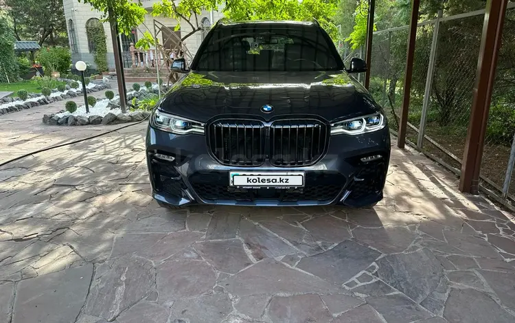 BMW X7 2022 года за 62 000 000 тг. в Алматы