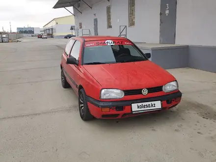 Volkswagen Golf 1994 года за 800 000 тг. в Атырау