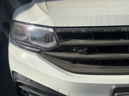 Volkswagen Tiguan 2021 года за 16 000 000 тг. в Алматы – фото 20