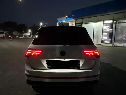 Volkswagen Tiguan 2021 года за 16 000 000 тг. в Алматы – фото 6
