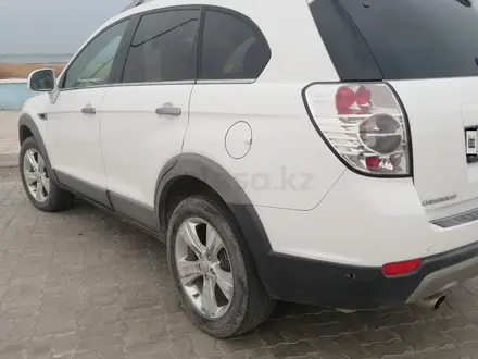 Chevrolet Captiva 2013 года за 6 200 000 тг. в Актау – фото 3