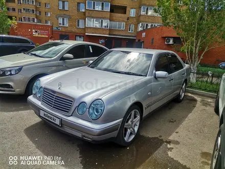 Mercedes-Benz E 230 1997 года за 2 850 000 тг. в Астана – фото 4