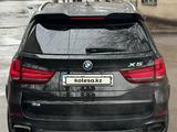 BMW X5 2017 года за 23 000 000 тг. в Алматы – фото 4