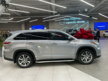 Toyota Highlander 2014 года за 16 780 000 тг. в Алматы – фото 4