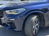 BMW X5 2020 года за 31 600 000 тг. в Алматы – фото 3