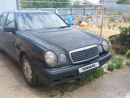 Mercedes-Benz E 280 1997 года за 2 000 000 тг. в Тараз