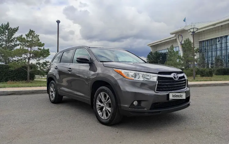 Toyota Highlander 2014 года за 15 500 000 тг. в Караганда