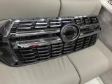 Решетка радиатор TOYOTA LAND CRUISER 200 за 35 000 тг. в Алматы