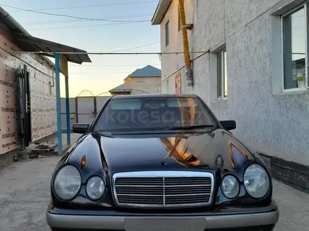 Mercedes-Benz E 320 1996 года за 2 850 000 тг. в Кызылорда