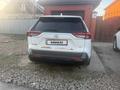 Toyota RAV4 2022 годаүшін12 200 000 тг. в Актобе – фото 4
