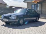 Mercedes-Benz E 200 1994 года за 1 850 000 тг. в Алматы – фото 3