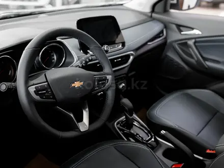 Chevrolet Tracker Premier 2025 года за 10 740 000 тг. в Петропавловск – фото 6
