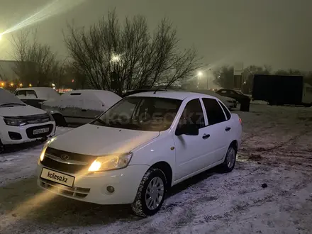 ВАЗ (Lada) Granta 2190 2013 года за 3 000 000 тг. в Уральск