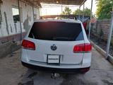 Volkswagen Touareg 2005 года за 4 500 000 тг. в Шымкент – фото 3