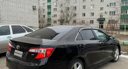 Toyota Camry 2014 годаүшін5 650 000 тг. в Уральск – фото 2