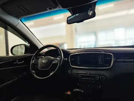 Kia Sorento 2019 года за 10 000 000 тг. в Астана – фото 12
