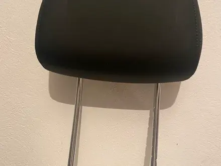 Новые в коробке подголовники оригинал на G класс W463 за 150 000 тг. в Астана – фото 2