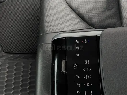 Toyota Camry 2018 года за 14 400 000 тг. в Алматы – фото 9