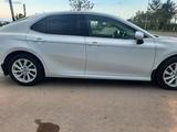 Toyota Camry 2023 годаүшін16 500 000 тг. в Астана – фото 3