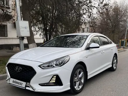 Hyundai Sonata 2021 годаүшін9 800 000 тг. в Шымкент
