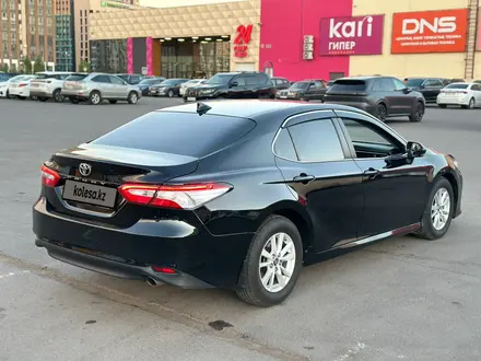 Toyota Camry 2018 года за 10 000 000 тг. в Астана – фото 5