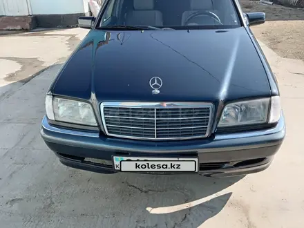 Mercedes-Benz C 240 1997 года за 3 300 000 тг. в Алматы