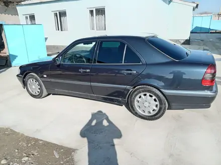 Mercedes-Benz C 240 1997 года за 3 300 000 тг. в Алматы – фото 13