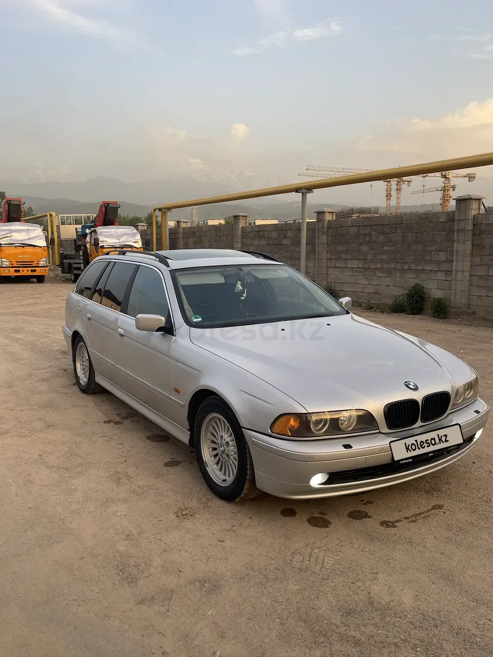 BMW 5 Series, 2001