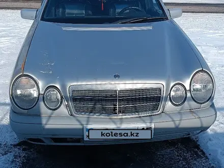 Mercedes-Benz E 230 1996 года за 2 000 000 тг. в Петропавловск