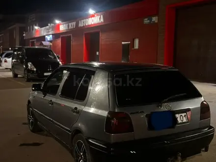 Volkswagen Golf 1993 года за 1 100 000 тг. в Астана – фото 3