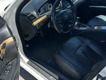 Mercedes-Benz E 55 AMG 2006 года за 10 000 000 тг. в Алматы – фото 11